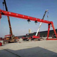 鎮(zhèn)江丹陽(yáng)龍門吊起重機(jī)。半龍門吊機(jī)