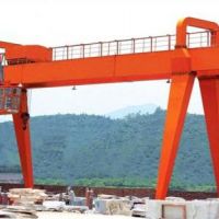 遼寧遼陽現(xiàn)場(chǎng)安裝門式起重機(jī)