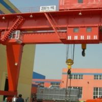 鎮(zhèn)江雙主梁門(mén)式起重機(jī)