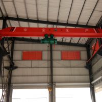 泰州起重機，電動單梁懸臂起重機